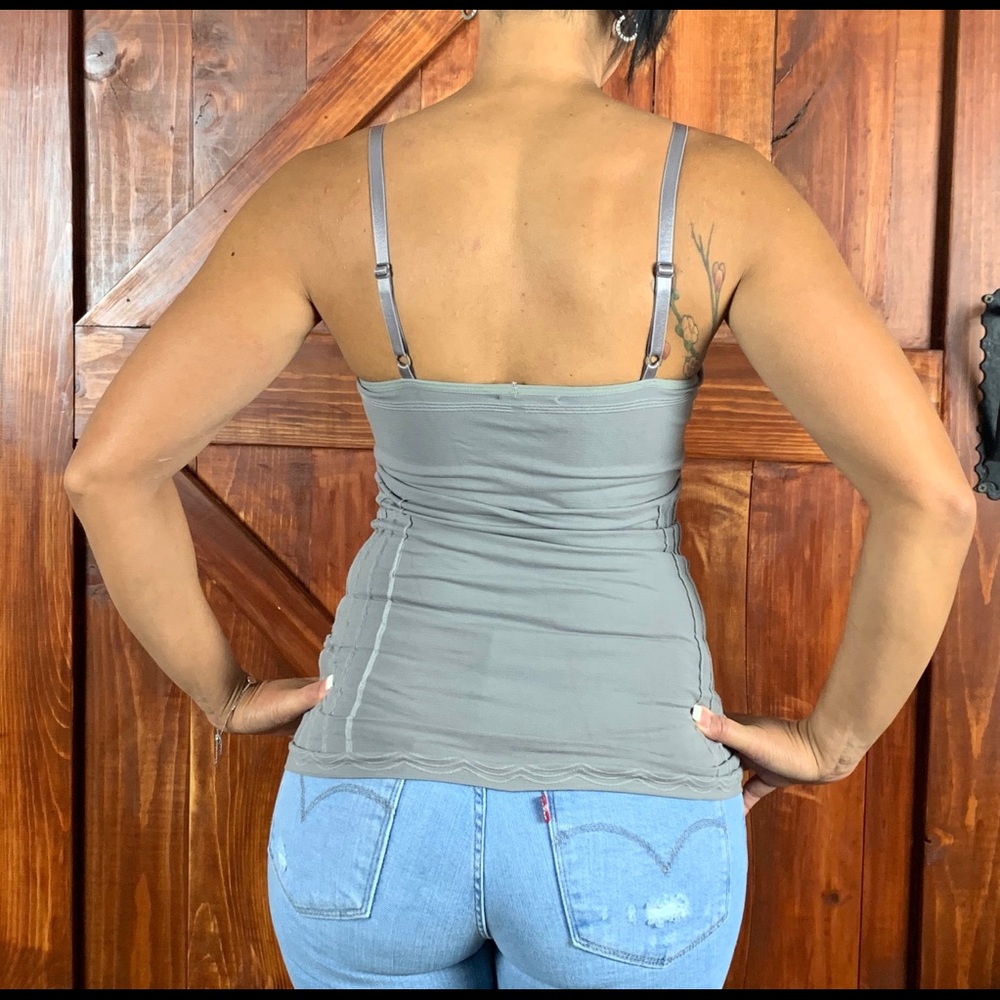 Top - Picture 2 of 3